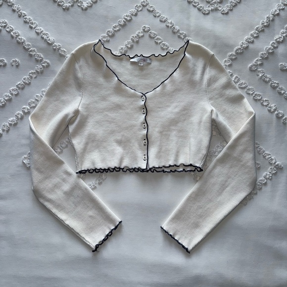 PacSun Sweaters - Lettuce Trim Cardigan